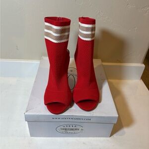 Steve Madden Peep toe sock ankle boots, Size 6